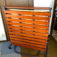 折りたたみシングルベッド