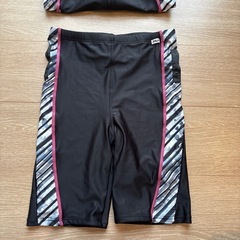 【新品】FILA 女性用水着　9号の画像
