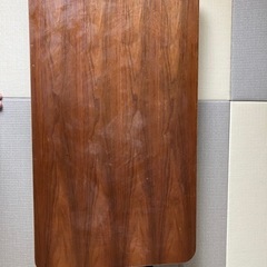 昇降式テーブル