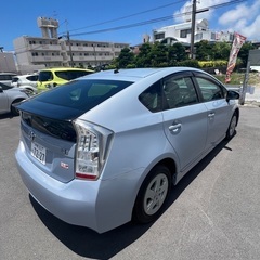 30プリウス県外仕入れ 車検1年あります走行6万キロ綺麗です！の画像