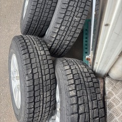 決まりました。
Hankook RWO6 スタッドレス21年製  195/80R15ホイール付きタイヤ4本セットの画像
