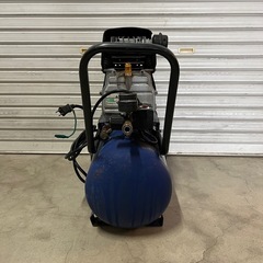 早いもの勝ち！ エアコンプレッサー アネスト岩田 HX4004 100V 30L 現状渡しの画像