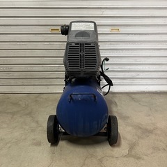 早いもの勝ち！ エアコンプレッサー アネスト岩田 HX4004 100V 30L 現状渡しの画像