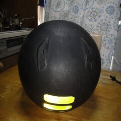 バイク用　ヘルメットＬ寸　美品、外側は細かい傷有り、スクリーン殆ど傷なしですが細かな傷少しの画像