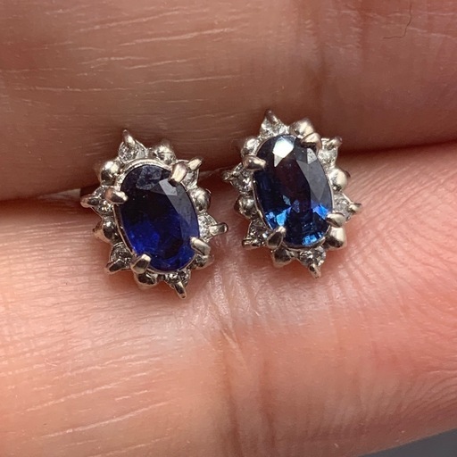 Pt850 サファイア　ダイヤモンド　ピアス　両耳