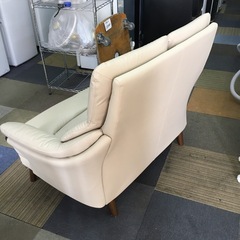 2人掛けソファー／ベージュの画像
