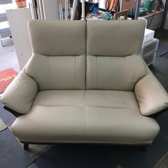 2人掛けソファー／ベージュの画像