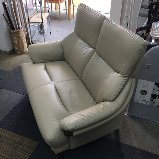 2人掛けソファー／ベージュ