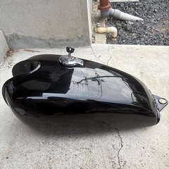 SR400 タンクの画像