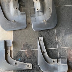 デリカ d5  純正マッドフラップス　マッドガード