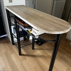 カウンターテーブルとチェア1脚