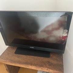 　32型液晶テレビ