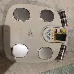 オムロン体重計の画像