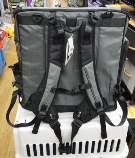 ペット用バックパックキャリー ライフライク 63R002 ペットキャリー グレー 15㎏まで 小型犬 西岡店