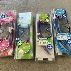 シュノーケリングベストとマスク4人用とおまけの画像
