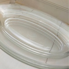 Arcoroc製 丸皿 3枚 23cm DURALEX製 楕円ガラス皿 26×17cm DURALEX製 カップ＆ソーサー2客 Anchor製  キャセロール グラタン皿 内径23cm ケーキスタンド  約17cm 引越しのためまとめて食器お譲りします。 お料理映えます！の画像