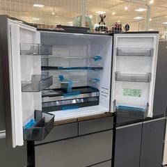 取りに来れる方限定！HITACHI（ヒタチ）の6ドア冷蔵庫です！の画像