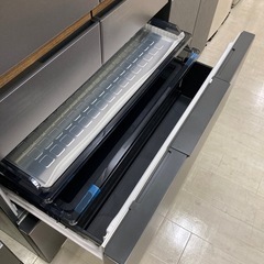 取りに来れる方限定！HITACHI（ヒタチ）の6ドア冷蔵庫です！の画像