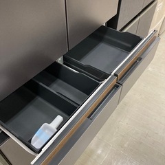 取りに来れる方限定！HITACHI（ヒタチ）の6ドア冷蔵庫です！の画像