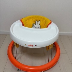 ミッフィー　歩行器の画像