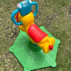 フィッシャープライスのバウンス＆スピンライオンの乗用玩具の画像