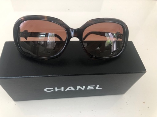 シャネル　サングラス　リボン