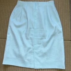綺麗な水色のスカート　ウエスト58センチ　総丈53センチの画像