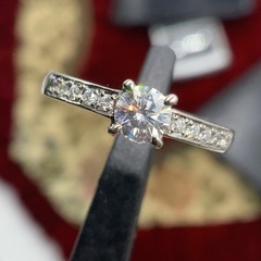 Pt900 ダイヤモンドリング　4.4g 0.352ct