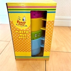 【新品・未使用】Funky face プラスチックマグ4Pの画像