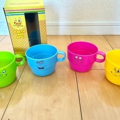 【新品・未使用】Funky face プラスチックマグ4Pの画像