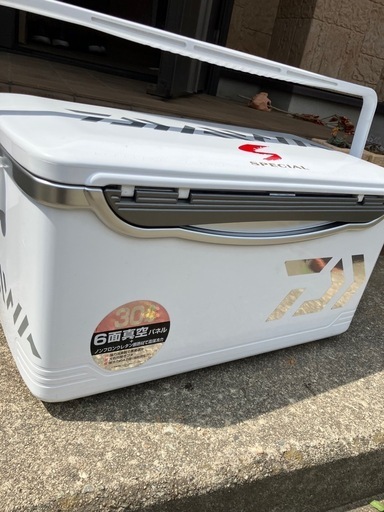 ダイワクーラーボックスとダイワ友カンのセット