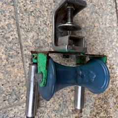 クランプ式 Vローラー ケーブルローラー 電線引き込み用 