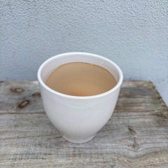 植木鉢　陶器　素焼き　穴あり　重量あり　高さ17㎝、直径15㎝【...