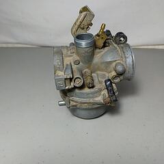 AA01ホンダスーパーカブ50のキャブレターの画像