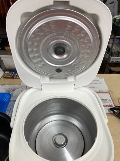 24年製☆タイガー魔法瓶(TIGER) 炊飯器 3合 一人暮らし用 マイコン JBS-A055  リサイクルショップ宮崎屋　住吉店25.6.7