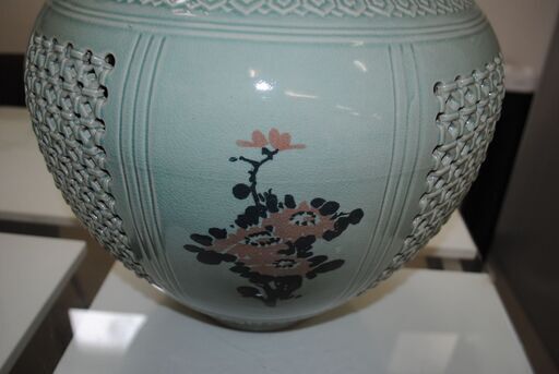 1330J]高麗青磁貞山作花瓶壷オブジェ骨董品 大型 雲鶴紋網目 双