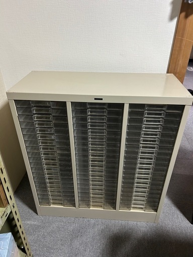 事務用品　書類棚　KOKUYO