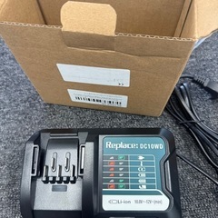 DC10Vリチウムイオンバッテリー充電器マキタ互換 10.8V 12Vの画像
