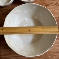 高価品　大鉢&小鉢セット　白オシャレの画像