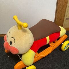 アンパンマン 乗って遊ぶおもちゃ