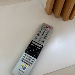【4K・43インチ】東芝REGZAテレビ＋天然木スタンドセットの画像