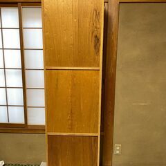【取引中】背の高いスリム棚（まだ使用可能）の画像