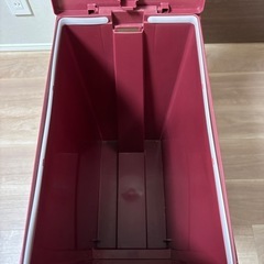 ゴミ箱の画像