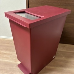ゴミ箱の画像
