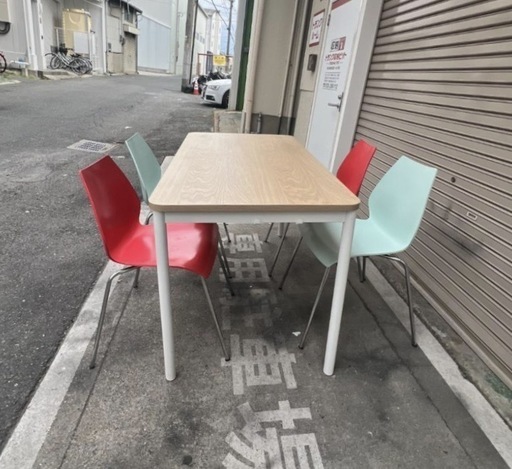 A585♠️ダイニングセット「IKEA TOMMARYD テーブル」「カルテル マウイ チェア」