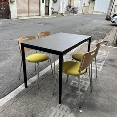 A587♠️ダイニングセット♻️「IKEA TARENDO テーブル」「オカムラ BZチェア4脚」の画像