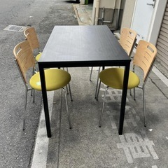 A587♠️ダイニングセット♻️「IKEA TARENDO テーブル」「オカムラ BZチェア4脚」の画像