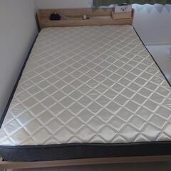 [日付指定！]ニトリのダブルベッド マットレス付[条件で値下げします]の画像