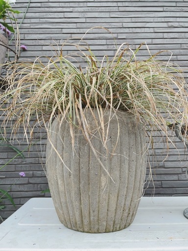 ガーデンズ　植木鉢　イルマ