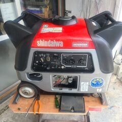 shindaiwa    2.800W インバータ発電機  iE...